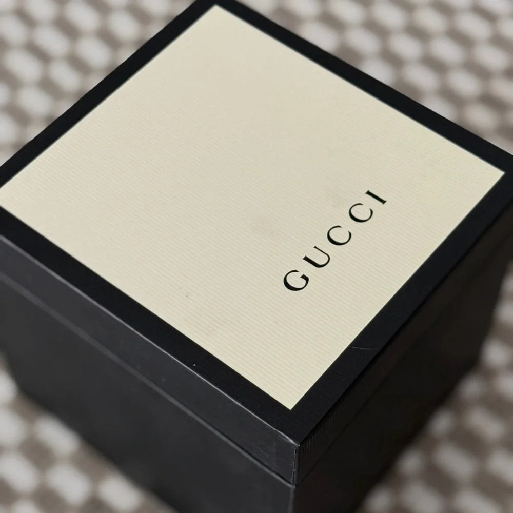 Gucci Silver Men's Watch - Picture 7 of 7